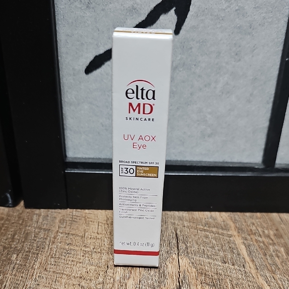 EltaMD UV AOX Eye Cream - White and Red